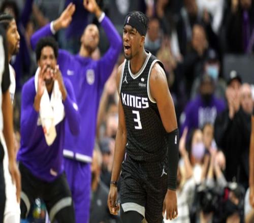 国王将裁掉戴维斯！腾出名额+提升薪金灵活性：追库明加还是威少