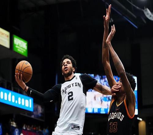 国王与前NBA球星之子完成签约，但估计他很快就会被裁掉