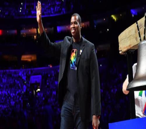 官方：NBA大使杰森科林斯接受脑瘤治疗曾是首位公开承认出柜球员