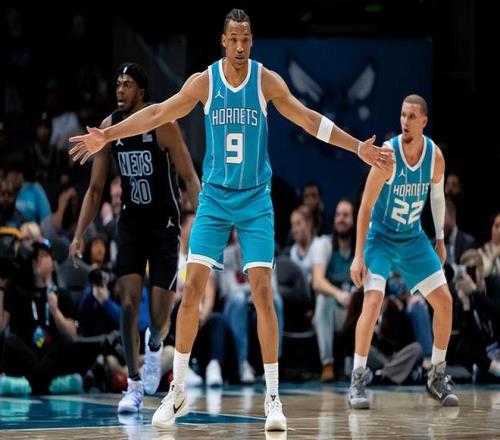 凯尔特人签下前森林狼首轮秀，但他还得去发展联盟待上一段时间