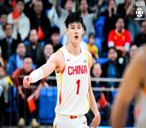 队记：曾凡博与篮网签下ex10合同有机会获得最后一个双向名额