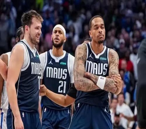 官宣！一夜四笔签约达成，独行侠签约30+7大前锋，尼克斯连签2人