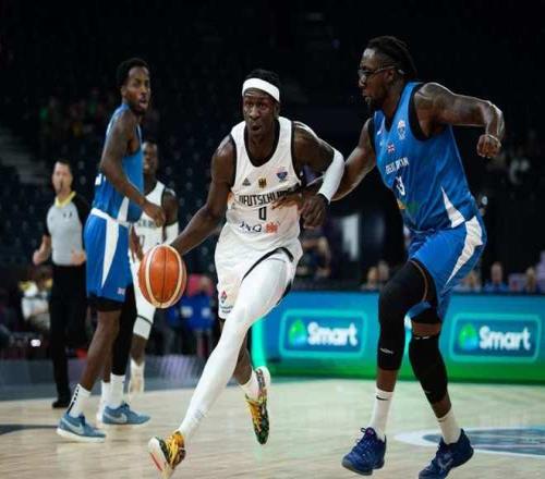 防守能力值得肯定！前湖人侧翼新星在德国队愿意扮演绿叶的角色