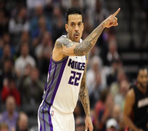 巴爷：NBA很多年轻人吸食大麻&我也吸过后来NBA高层让我教育他们