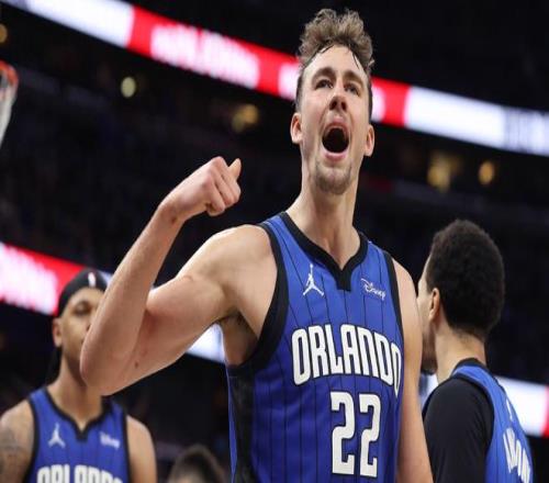 拉科布又被“打脸”，21年力排众议签库明加，但教练倾向选瓦格纳