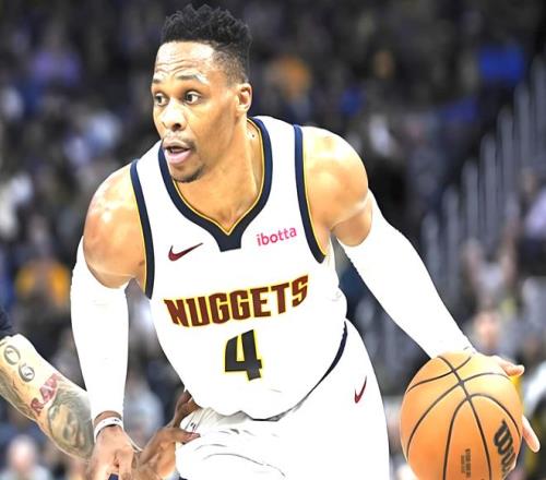 从4630万顶薪的三双王，到如今底薪加盟却被嫌弃，你真该退役了