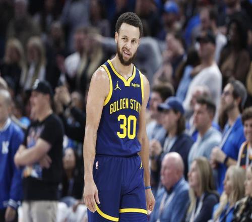 库里37岁了，他还能冲击5000三分大关吗仔细一算很意外