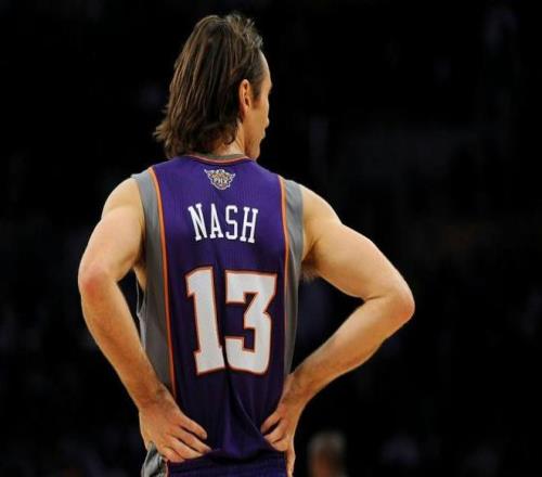 22岁才进入NBA，场均仅3+1+2，被断言打不了NBA却在30岁凤凰涅槃