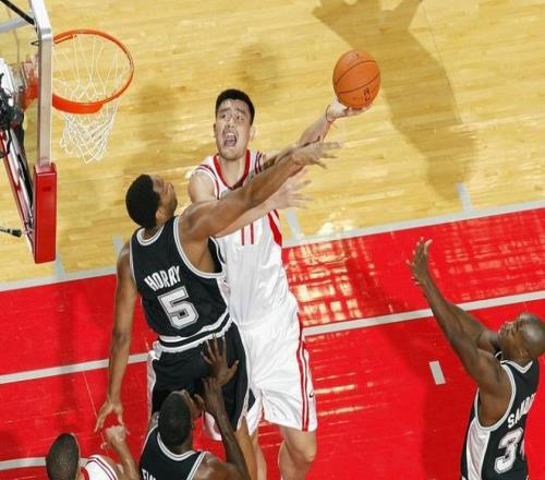 罗伯特霍里：频繁的国家队比赛使得姚明的NBA生涯早早结束