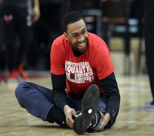 悲情天才：号称詹姆斯+杜兰特的结合体，如今27岁就被NBA淘汰