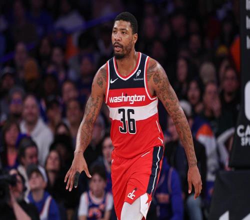 NBA球探：雷迪克应该让斯玛特取代八村塁首发否则首发缺少领防人