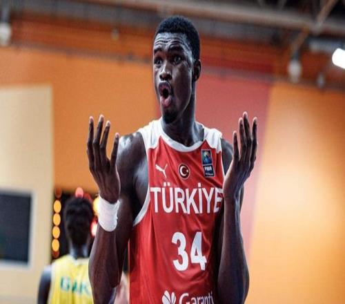 并无大碍！76人内线新星依然能代表土耳其出战接下来的欧洲杯