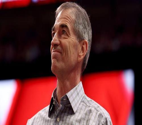 斯托克顿：联盟对抗强度变弱球迷想看的是角斗士