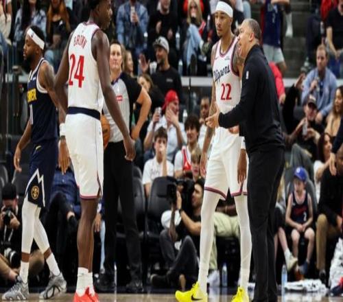 没有取得任何进步快船锋线新星在场上简直是各种打铁各种漏人