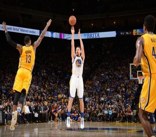 霍里：克莱比乔治更适合勇士的打法同处巅峰克莱的防守也更好