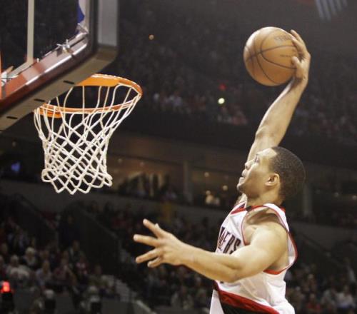 蒂格发问：若罗伊没受伤他在开拓者队史的地位是否超利拉德