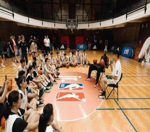 和乔丹单挑谁赢爱德华兹自信回应：当然是我，我会打败他