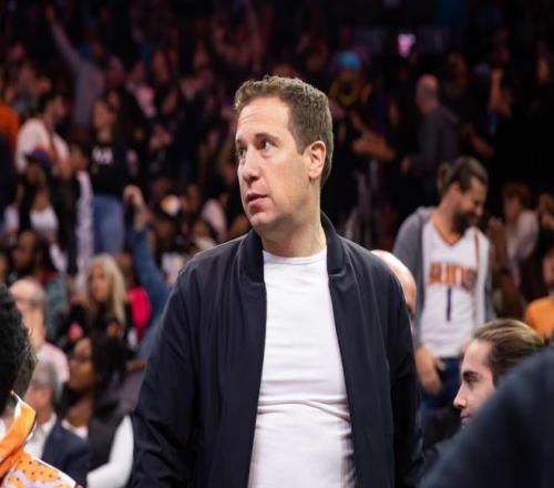 太阳老板：上赛季的球队无法让我们骄傲这种情况再也不会发生了