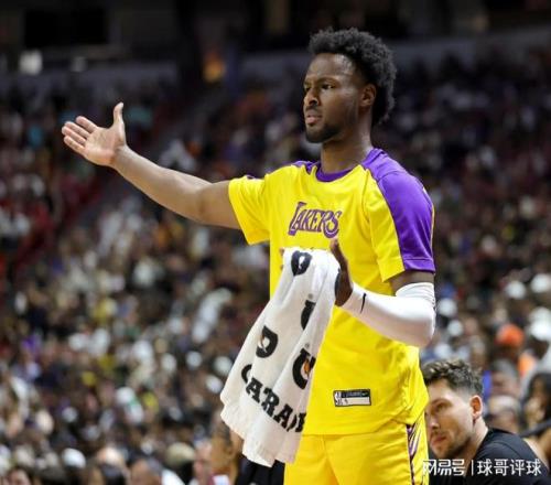 继续南湾扛把子！湖人队记：和去年一样，布朗尼还要下放打磨