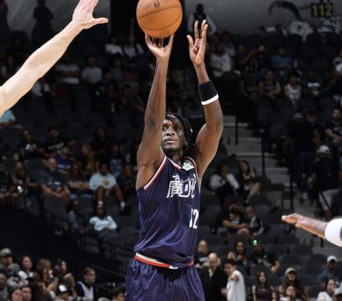 NBA和CBA差距太大！感谢广州队用3场做示范，中国篮球已落后100分