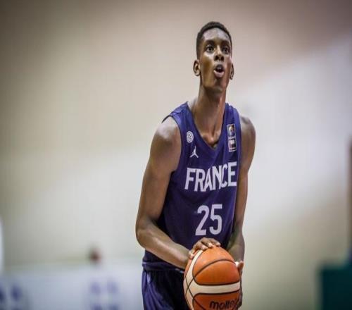 当初是你要裁我法国男篮欧锦赛内线告急重召迪亚巴特被后者拒绝