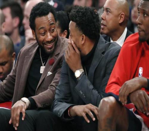 2020年沃尔加入了东南墨尔本凤凰的所有权集团成为球队股东之一