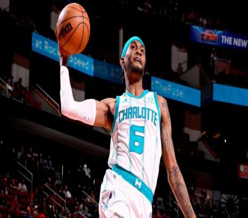 Shams：杰伦麦克丹尼尔斯将与鹈鹕队签约