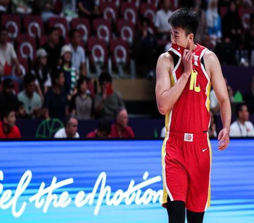 王俊杰：在海外打球两次从最厉害变倒数自身水平像尘土一样渺小