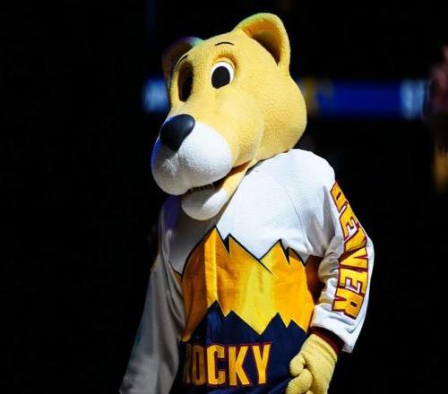 三十余年的家族事业！吉祥物Rocky起诉掘金非法解雇&歧视残障人士