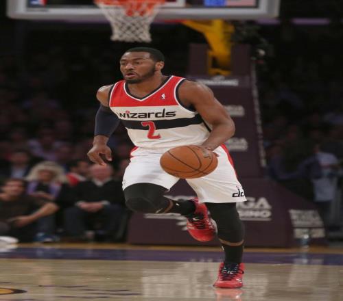 9年前！沃尔在2016年12月7日爆砍52分4板8助3断创个人得分纪录