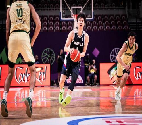 为打亚洲杯放弃NBA,他还要被韩国人骂