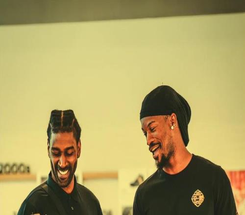 辽篮青训教练和巴特勒姚明同框！梅奥真有面,前CBA董事长变年轻了