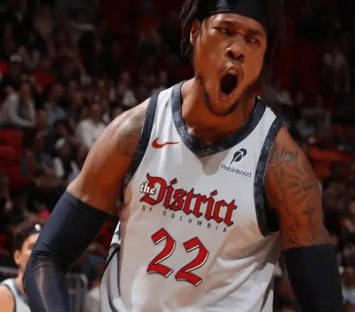 美记：霍姆斯与帕纳辛纳科斯达成协议