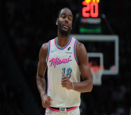 美记：伯克斯引起了勇士、雄鹿等8队兴趣球员本人有意回热火