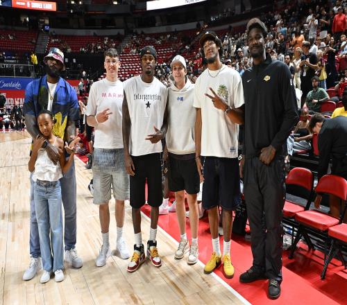 詹姆斯没发短信欢迎艾顿弗莱和杰弗森：当初他也没给我们发