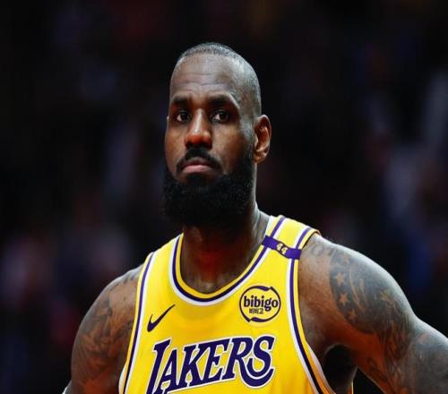 纳什：詹姆斯只需微调训练计划来处理坐骨神经痛，他会搞定的