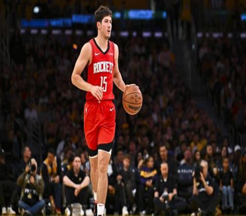 场均4+1+1又如何主力后卫报销，21岁苦坐冷板凳，迎来翻身机会