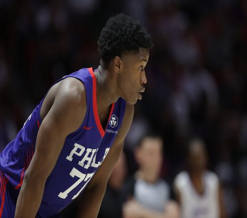 会模仿哪些球员的风格探花埃奇库姆：华子他攻防一体