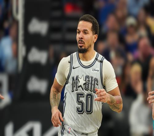 科尔安东尼在买断中放弃200万！灰熊对他用了“分期付款”