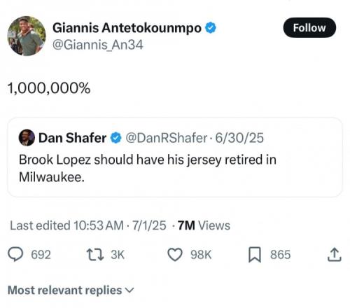 雄鹿新援哈里斯穿大洛的11号此前字母称球队会退役大洛球衣