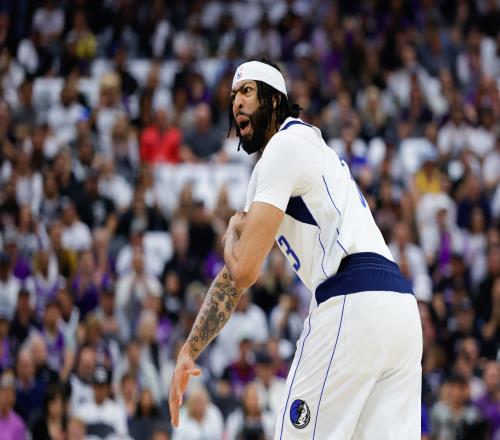 里奇保罗谈浓眉手术:他是个斗士以后打球可能会戴护目镜 里奇保罗谈浓眉手术:他是个斗士以后打球可能会戴护目镜