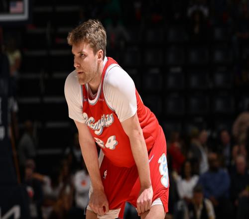 赚了Shams：灰熊和斯潘塞重组合同从2年450万变成4年1050万