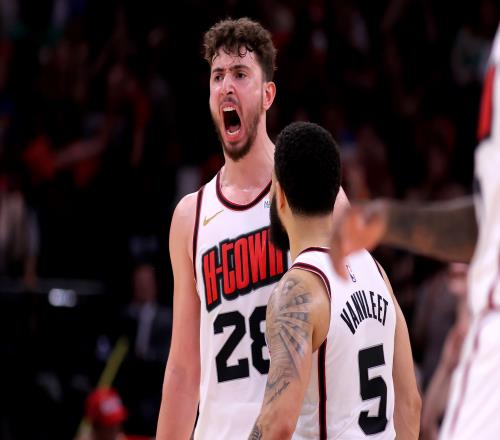 毕比：火箭要迎合KD的打法&那可能搞砸球队申京不再是大当家