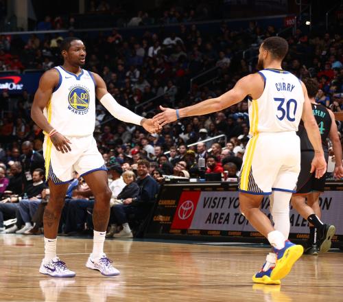 帕金斯：勇士应尽快解决好库明加的事否则影响库里新赛季的心态