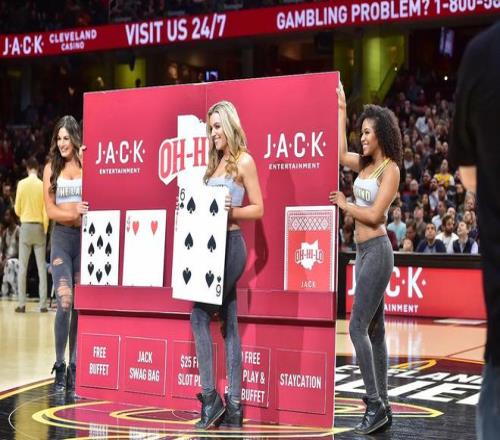 NBA“扫赌风暴”，仅仅一天就有3名球星被捕，还有主教练！