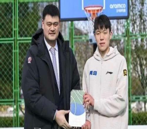 姚明：20年前和20年后都不一样，杨瀚森有自己的路要去走