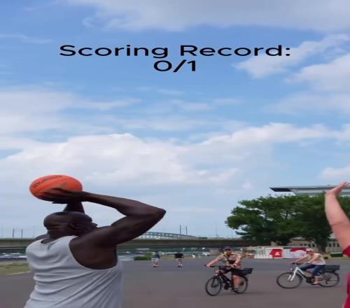 奥尼尔晒17中0视频：”暗黑诺维茨基“失准了3年2.4亿谁签我