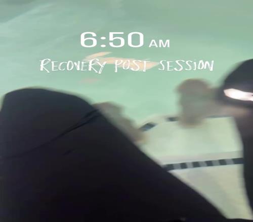 冰凉体验詹姆斯自拍晒泡冷水浴：训练后的恢复