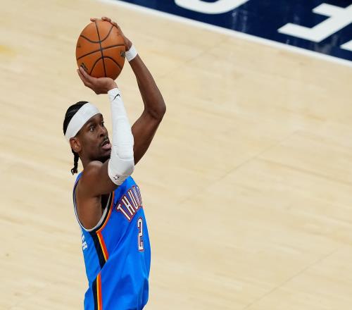 亚历山大赢下常规赛+总决赛MVP上个做到的控卫是87年魔术师