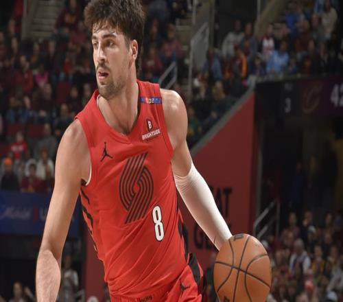 阿夫迪亚开局连续三场20+！23年利拉德后开拓者首人